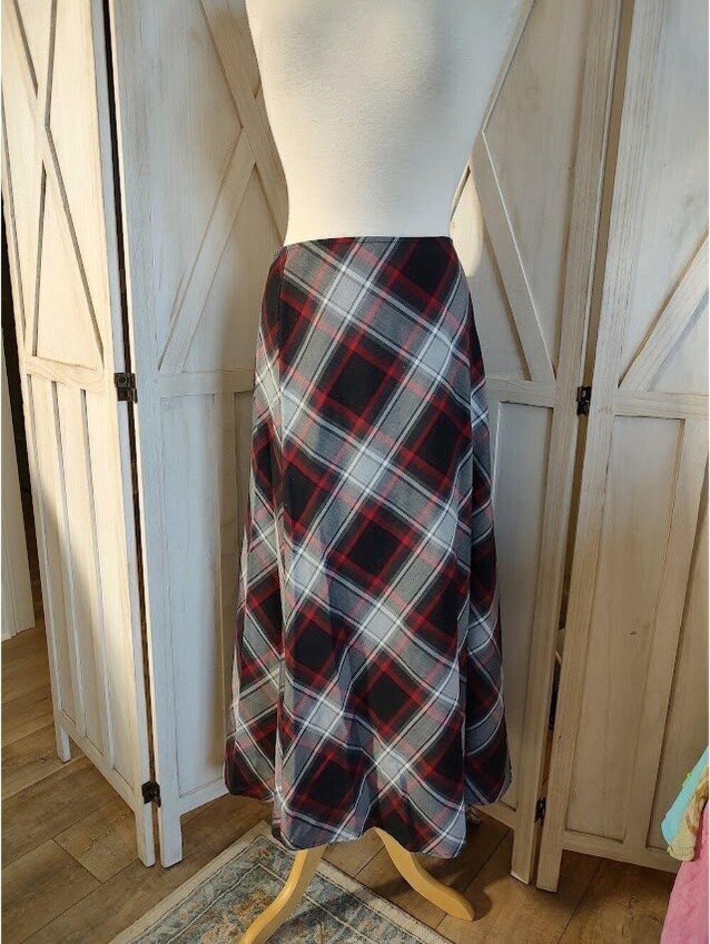 Cato Red and Black Plaid Midi Skirt Size 12 #FESTIVE #HOLIDAY #OLDMONEYLOOK